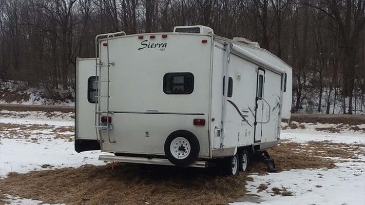 Exterior photo of Amish Valley Camper 2